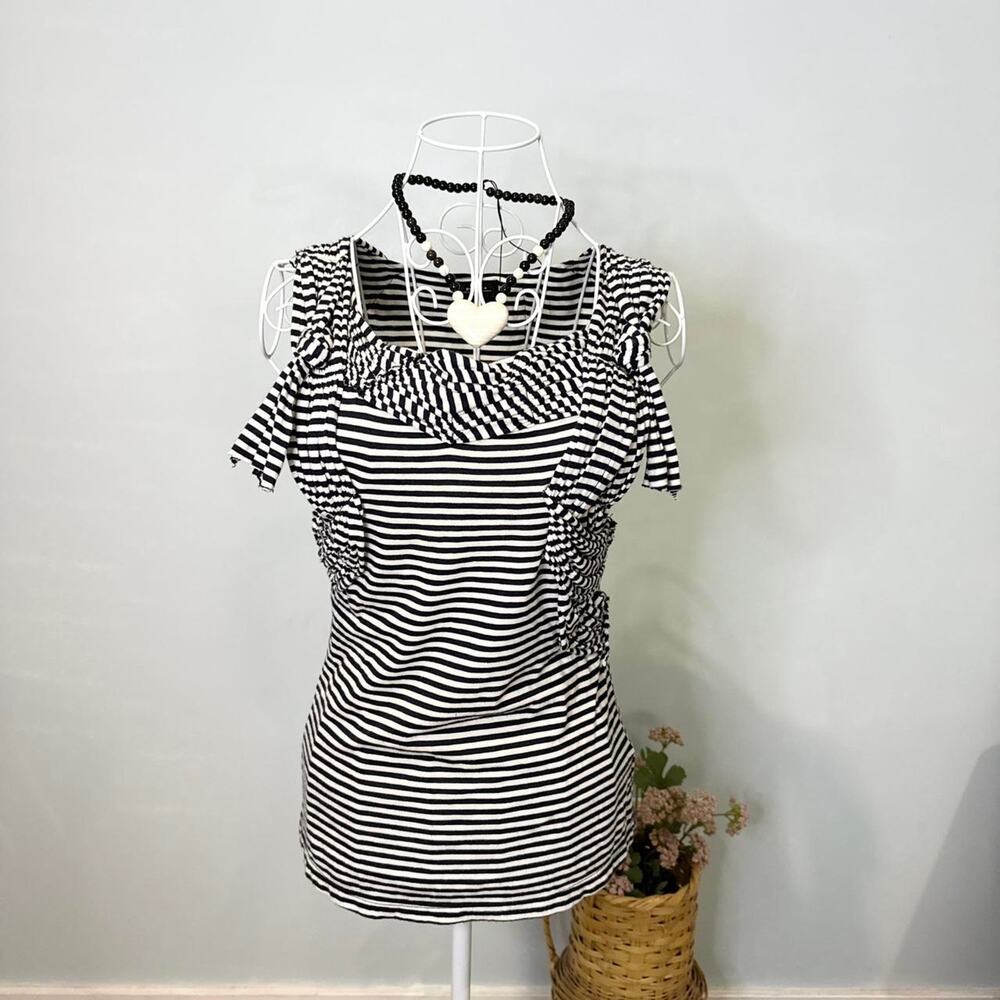 Cute striped ruffle ruched top